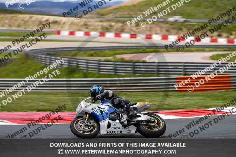 cadwell no limits trackday;cadwell park;cadwell park photographs;cadwell trackday photographs;enduro digital images;event digital images;eventdigitalimages;navarra;no limits trackdays;peter wileman photography;racing digital images;trackday digital images;trackday photos